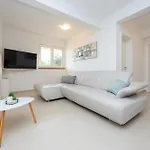 Amazing With Breathtaking View & Heated Pool Vila