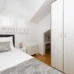 Amazing With Breathtaking View & Heated Pool