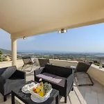 Vila Amazing With Breathtaking View & Heated Pool