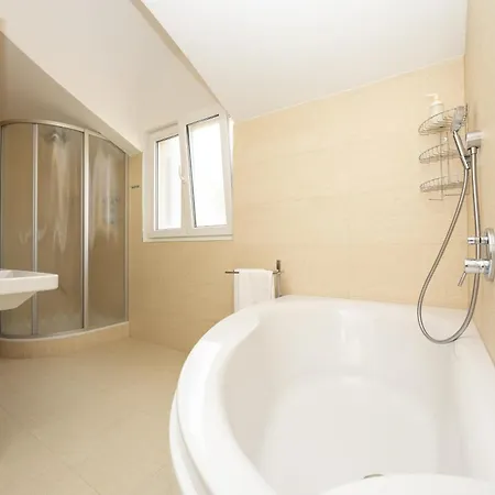 Villa Amazing With Breathtaking View & Heated Pool *