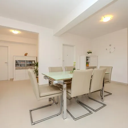 Amazing With Breathtaking View & Heated Pool Villa Kučine