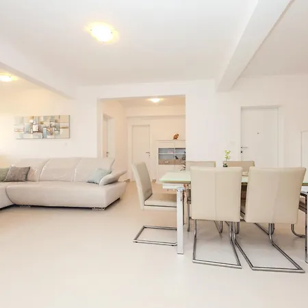 Amazing With Breathtaking View & Heated Pool * Kučine