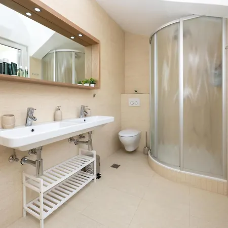 Amazing With Breathtaking View & Heated Pool *