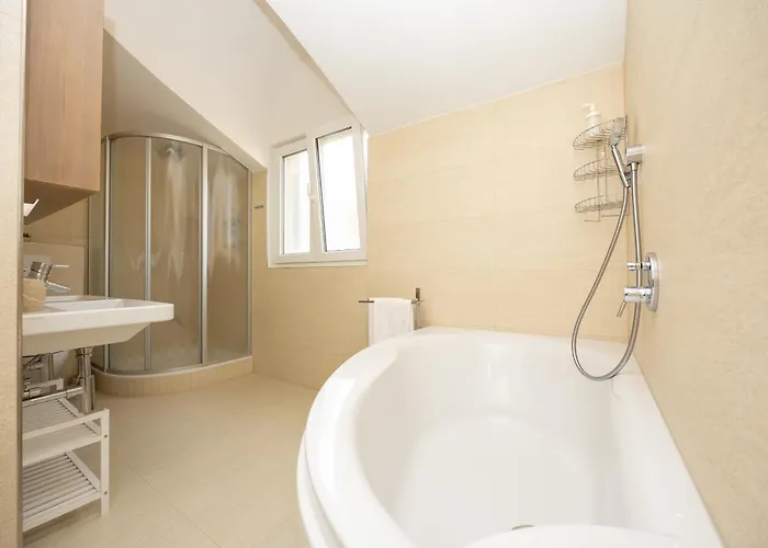 Villa Amazing With Breathtaking View & Heated Pool *