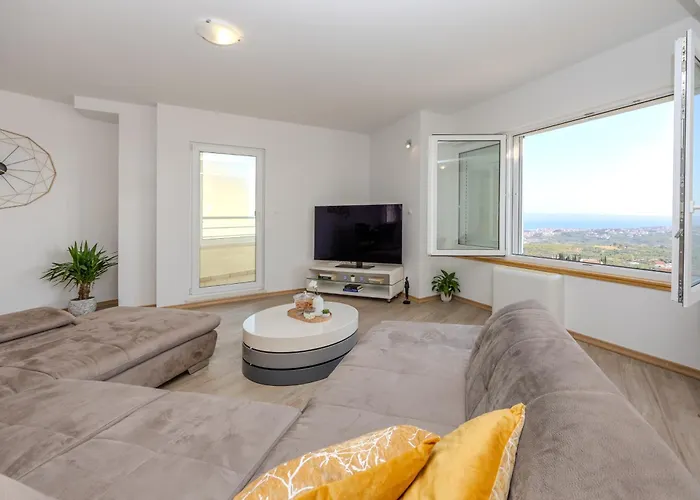 Villa Amazing With Breathtaking View & Heated Pool Kučine