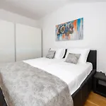 Amazing With Breathtaking View & Heated Pool Villa