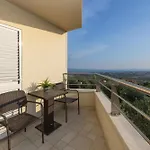 Amazing With Breathtaking View & Heated Pool *