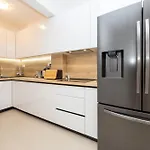 Amazing With Breathtaking View & Heated Pool