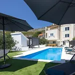 Amazing With Breathtaking View & Heated Pool Villa *