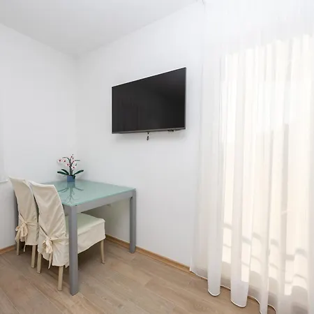 Amazing With Breathtaking View & Heated Pool * Kucine