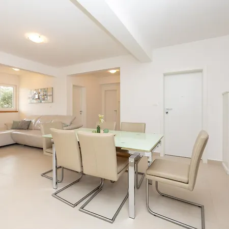 Amazing With Breathtaking View & Heated Pool Villa