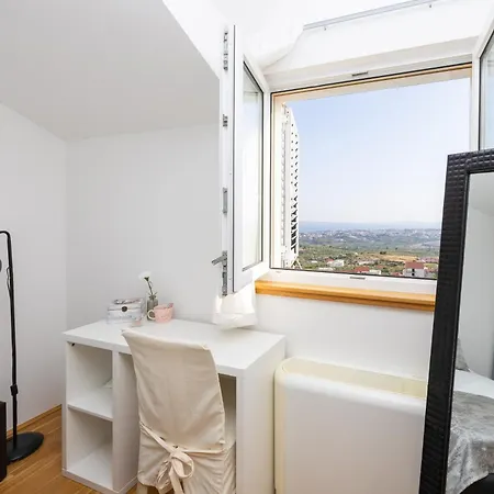 Amazing With Breathtaking View & Heated Pool Kucine