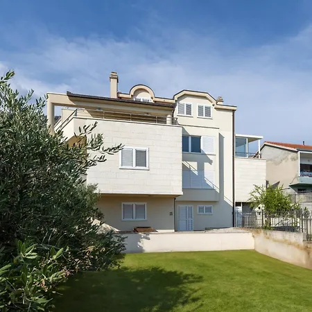 Villa Amazing With Breathtaking View & Heated Pool