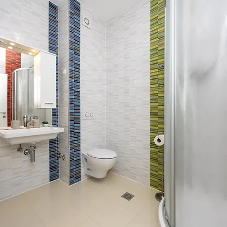 Amazing With Breathtaking View & Heated Pool *