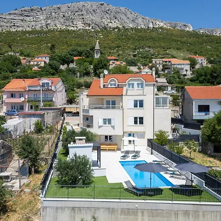 فيلة Amazing With Breathtaking View & Heated Pool